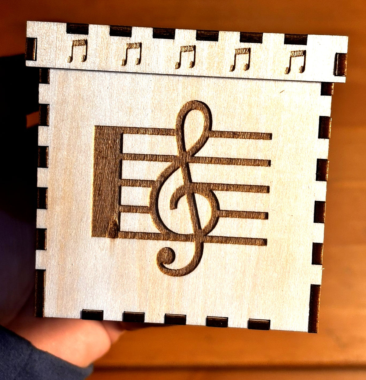 Caja Artesanal Musical Arrelàser